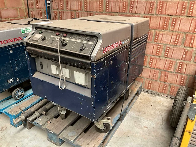 Honda ex5500 stroomgenerator - afbeelding 1 van  6