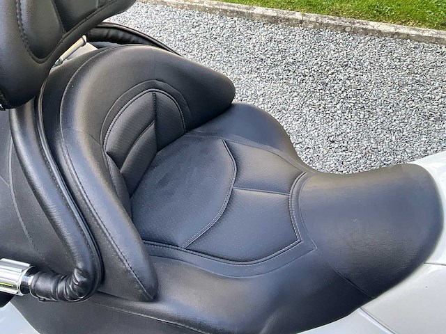 Honda gl1800 touring - afbeelding 18 van  36