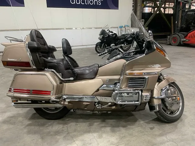 Honda goldwing motorfiets - afbeelding 12 van  17