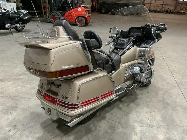Honda goldwing motorfiets - afbeelding 13 van  17