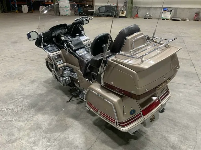 Honda goldwing motorfiets - afbeelding 15 van  17