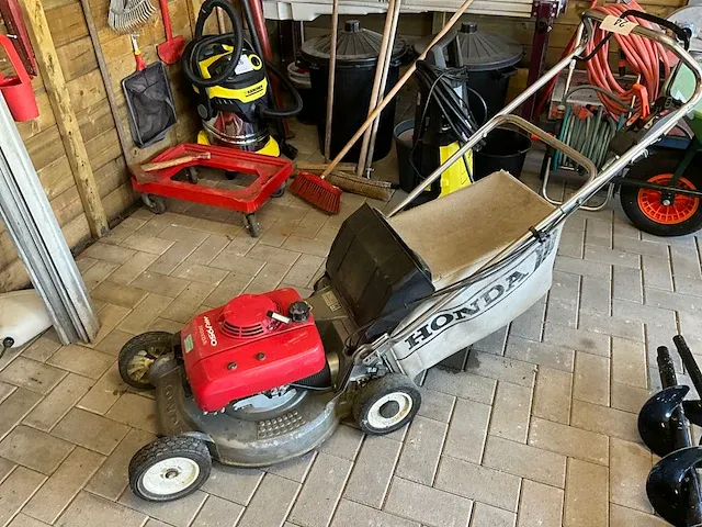 Honda grasmaaier - afbeelding 1 van  3