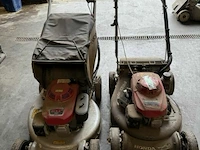 Honda grasmachine voor onderdelen (2x) - afbeelding 1 van  3