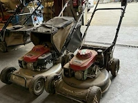 Honda grasmachine voor onderdelen (2x) - afbeelding 2 van  3