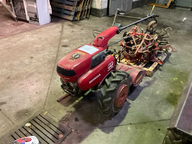 Honda grondfrees - afbeelding 2 van  8