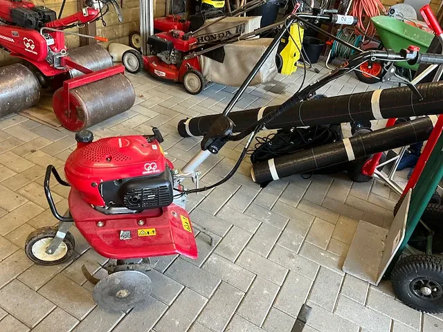 Honda grondfrees - afbeelding 1 van  3