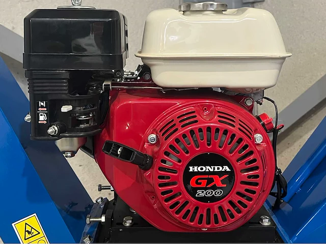 Honda houthakselaar - afbeelding 13 van  13