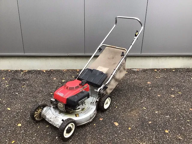Honda hr 194 grasmaaier - afbeelding 1 van  4