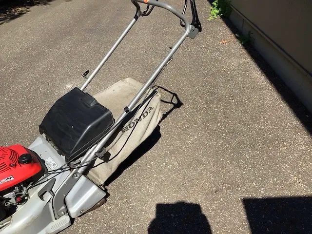 Honda hrb476c grasmaaier met walsaandrijving - afbeelding 4 van  6