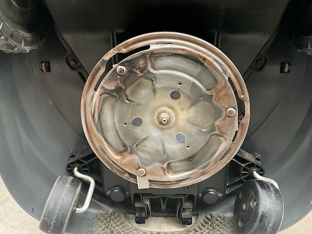 Honda hrm 3000 robotmaaier - afbeelding 5 van  16