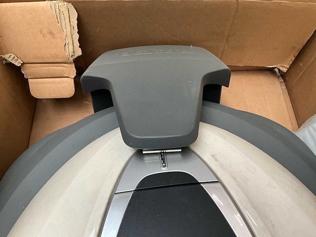 Honda hrm 3000 robotmaaier - afbeelding 10 van  10