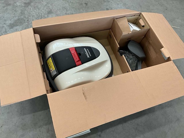 Honda hrm 310 robotmaaier - afbeelding 1 van  7