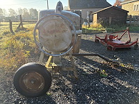 Honda motor betonmolen - afbeelding 7 van  10