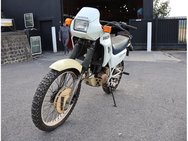 Honda nx 125 - afbeelding 2 van  9