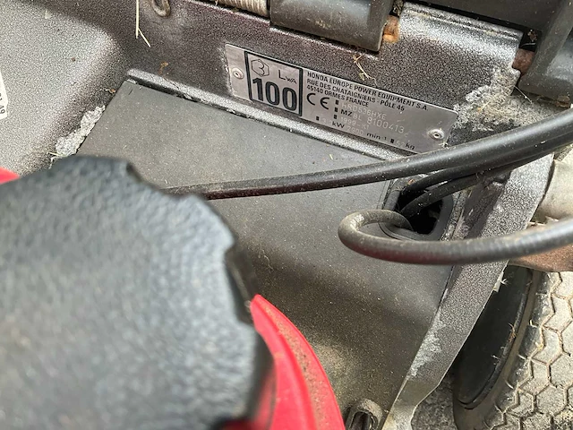 Honda pro hydrostatic grasmaaier - afbeelding 8 van  9