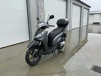 Honda sh 300i a nf 02 scooter - afbeelding 9 van  15