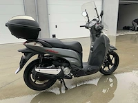 Honda sh 300i a nf 02 scooter - afbeelding 10 van  15