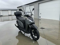 Honda sh 300i a nf 02 scooter - afbeelding 9 van  15