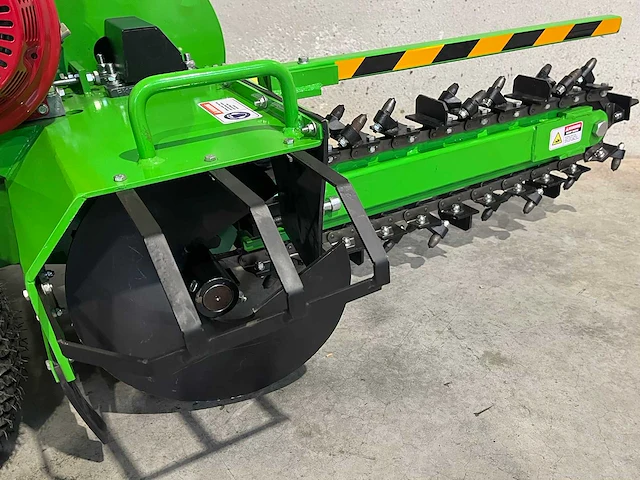 Honda sleuvengraafmachine - afbeelding 16 van  16