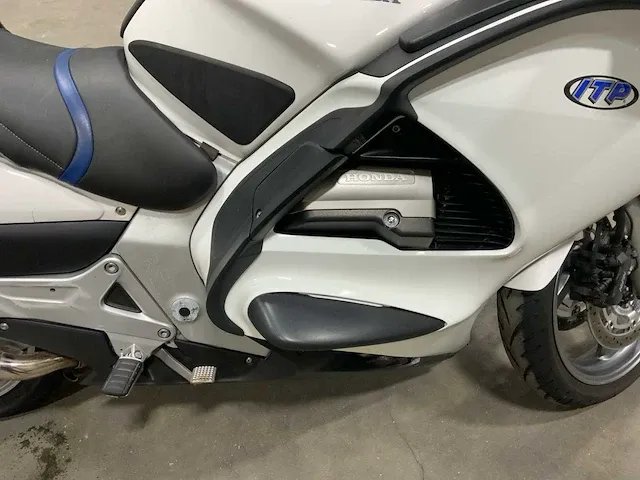 Honda st1300 a motorfiets - afbeelding 3 van  15