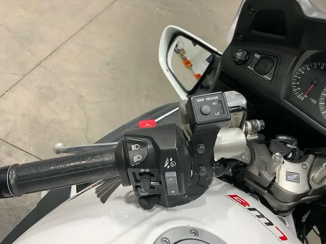 Honda st1300 a motorfiets - afbeelding 14 van  15