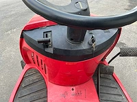 Honda v-twin 21/4 hydrostatic zitmaaier - afbeelding 12 van  15
