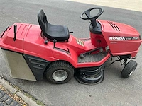 Honda v-twin 21/4 hydrostatic zitmaaier - afbeelding 6 van  15