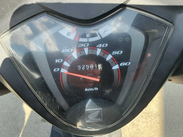 Honda vision scooter - afbeelding 8 van  8