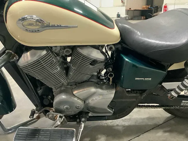 Honda vt750 shadow motorfiets - afbeelding 2 van  15