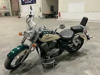 Honda vt750 shadow motorfiets - afbeelding 1 van  15
