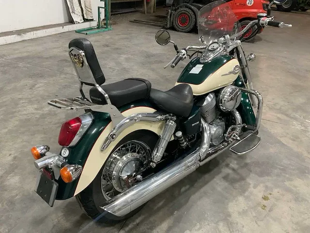 Honda vt750 shadow motorfiets - afbeelding 11 van  15