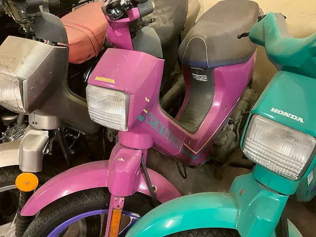 Honda wallaroo scooter (6x) - afbeelding 13 van  15