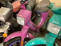 Honda wallaroo scooter (6x) - afbeelding 13 van  15
