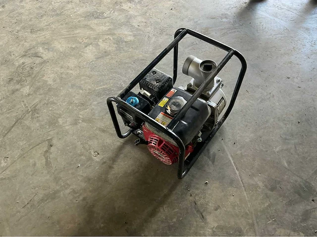 Honda waterpomp eg 200 waterpomp - afbeelding 1 van  4