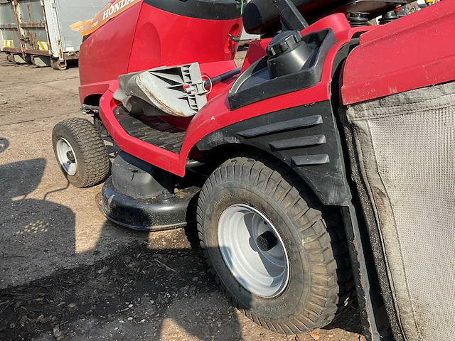 Honda zitmaaier v-twin 2315 - 2 stuks - afbeelding 8 van  28