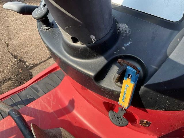Honda zitmaaier v-twin 2315 - 2 stuks - afbeelding 16 van  28