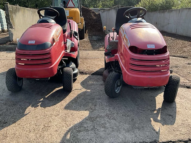 Honda zitmaaier v-twin 2315 - 2 stuks - afbeelding 12 van  28