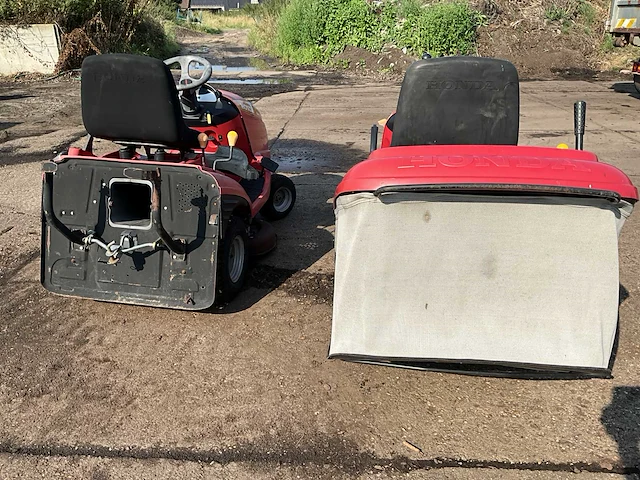 Honda zitmaaier v-twin 2315 - 2 stuks - afbeelding 23 van  28