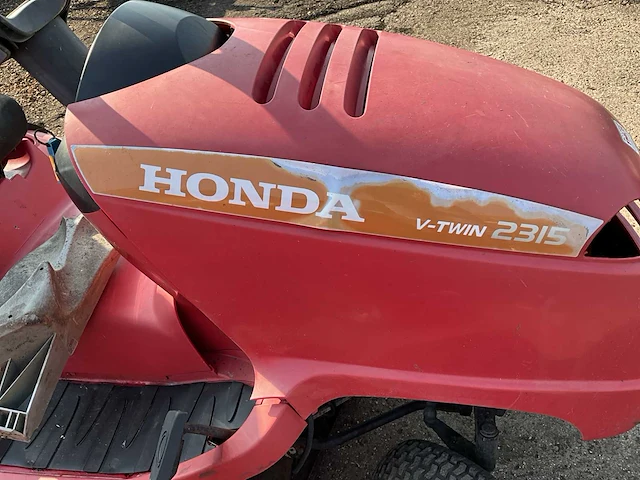 Honda zitmaaier v-twin 2315 - 2 stuks - afbeelding 24 van  28