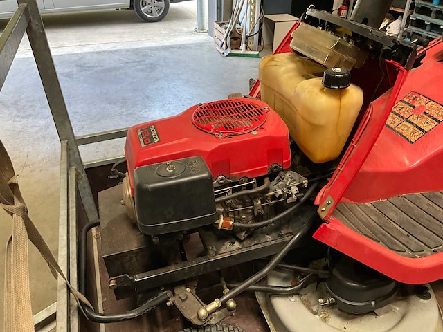 Honda zitmaaier - afbeelding 10 van  12