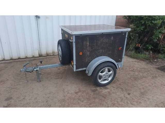 Honden aanhangwagen - afbeelding 1 van  1
