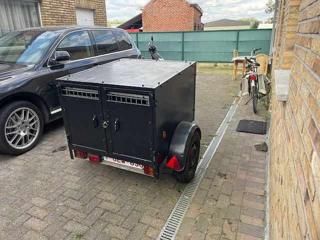 Hondenaanhangwagen - afbeelding 4 van  8