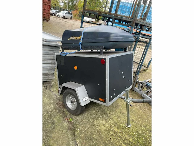 Hondentrailer - afbeelding 2 van  5