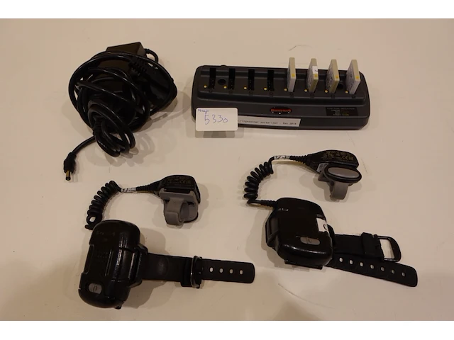 Honeywell vinger barcode scanners, met batterijlader - afbeelding 1 van  5
