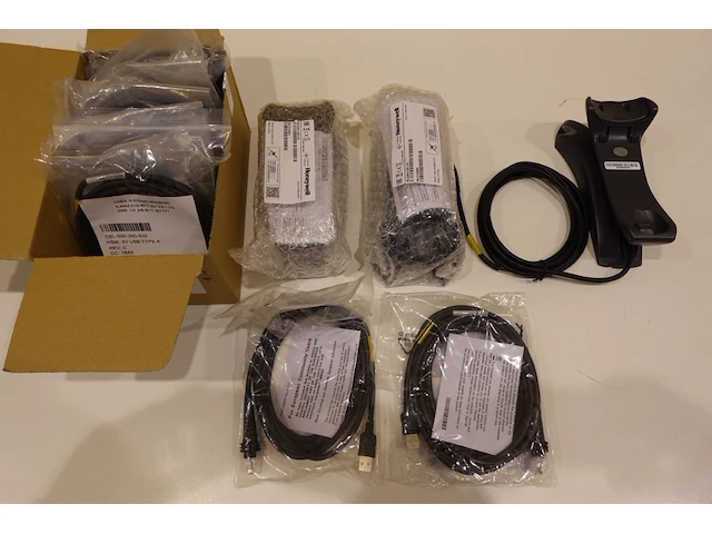 Honeywell voyager 1202g usb 1d spares: cradles, cables, ... - afbeelding 4 van  5