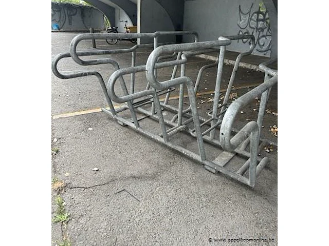 Hoog fietsenrek - afbeelding 2 van  2