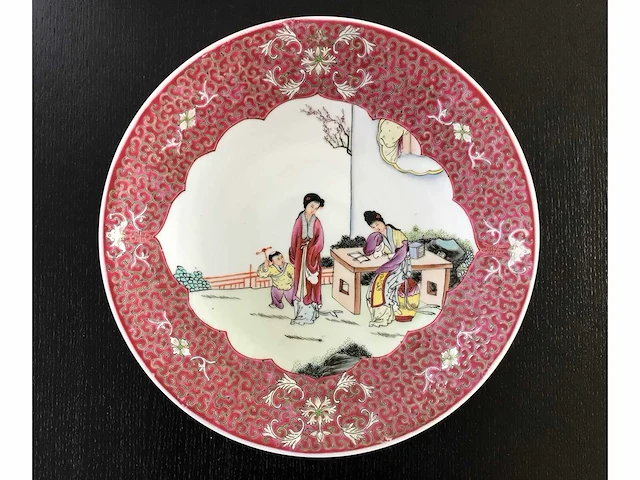 Hoogwaardige jingdezhen famille rose sierbord - afbeelding 1 van  25