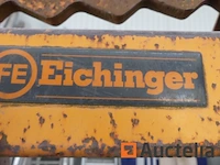 Hook raises pallet eichinger