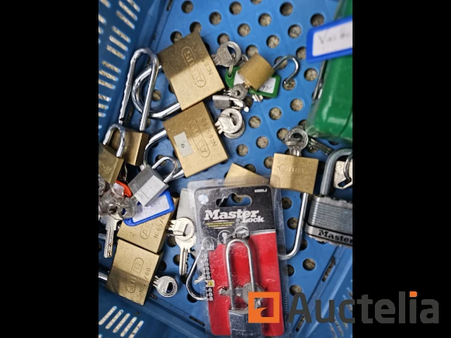 Horeca: lot 241: hangslot met sleutel - afbeelding 4 van  6