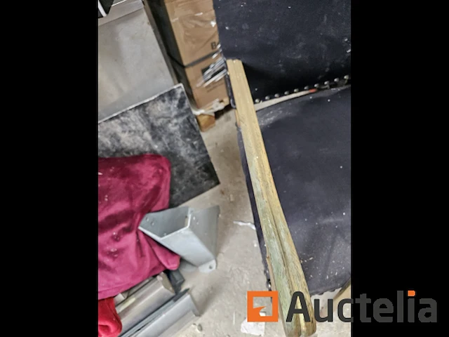 Horeca: lot 243: stoel voor sinterklaas - afbeelding 2 van  8